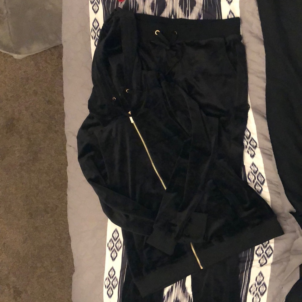Velvet sweat suit